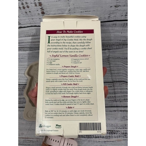 Vintage Longaberger Pottery Cookie Mold Christmas Angel JOY Bakeware 1996 USA - Picture 9 of 9